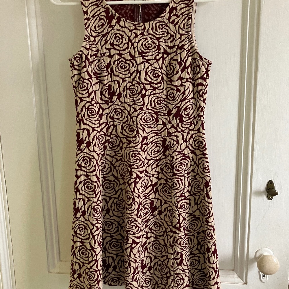 MYSTREE short cocktail dress - Size small -red and beige.